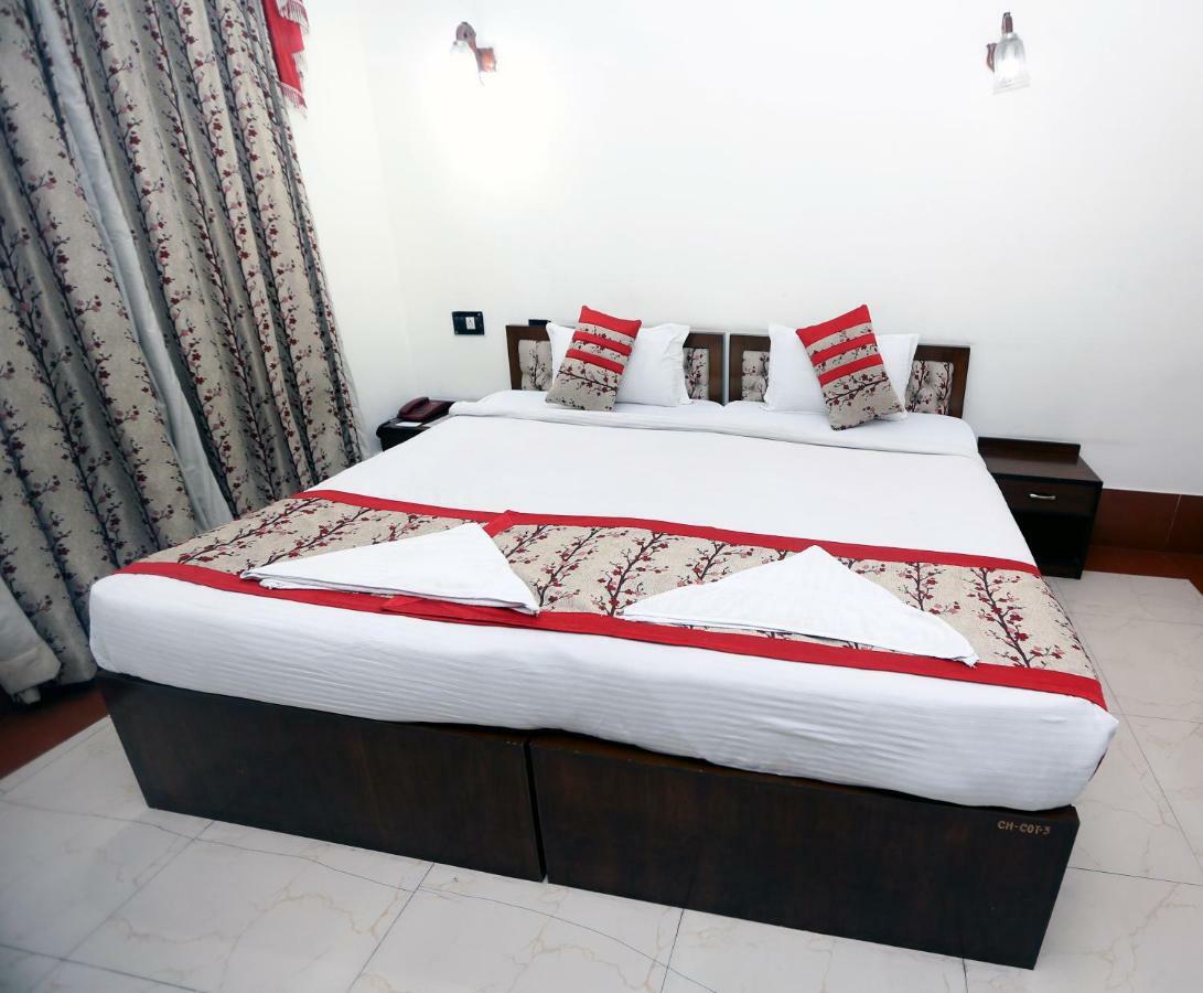 Ymca Seacom Hotel 3*